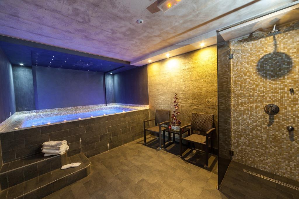 Хотел Палисад | Sauna & Jacuzzi-gallery-0